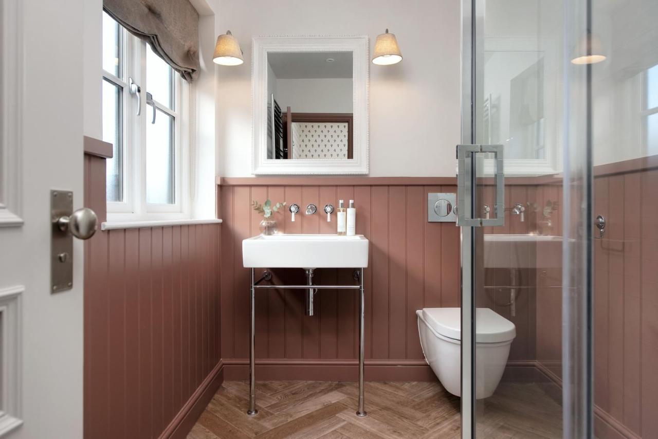 ホテル The Nevill Arms Medbourne エクステリア 写真