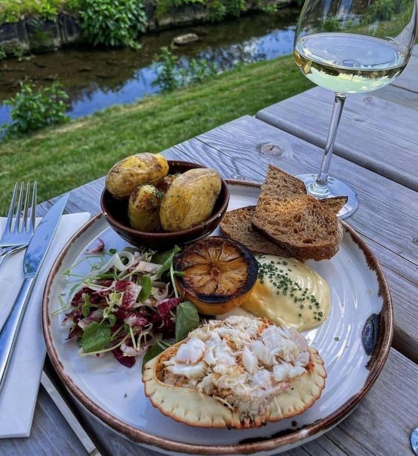 ホテル The Nevill Arms Medbourne エクステリア 写真