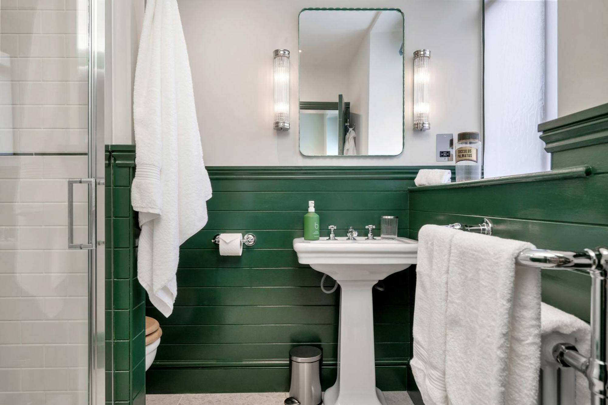 ホテル The Nevill Arms Medbourne エクステリア 写真